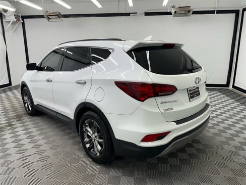 Used 2017 Hyundai Santa Fe Sport 2.0T image 3
