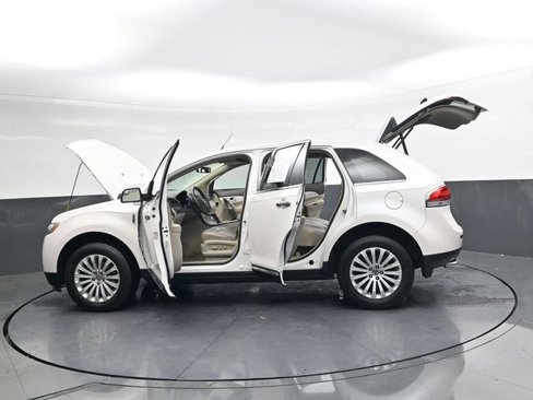 Used 2015 Lincoln MKX FWD image 33