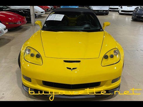 Used 2012 Chevrolet Corvette Grand Sport w/ 3LT Preferred Equipment Group image 6