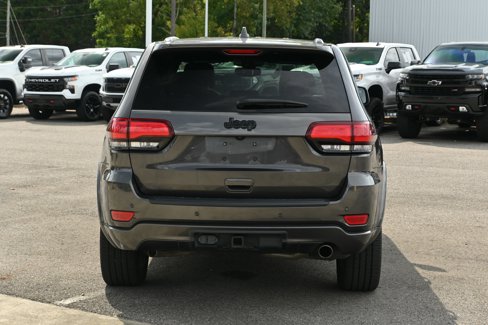 Used 2019 Jeep Grand Cherokee Altitude image 14