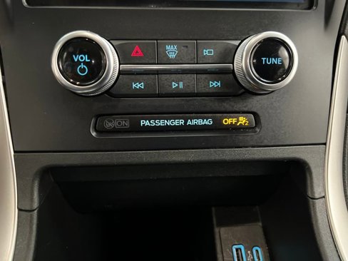 Used 2024 Ford Edge SEL image 42