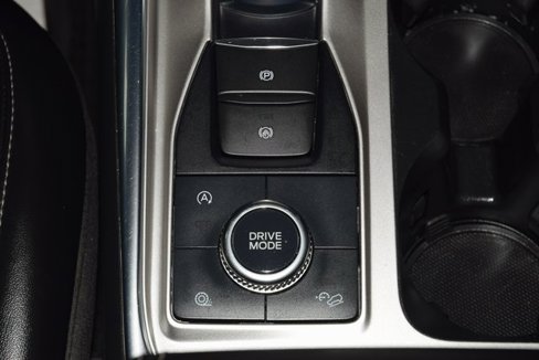 Used 2021 Ford Explorer XLT w/ Equipment Group 202A image 33