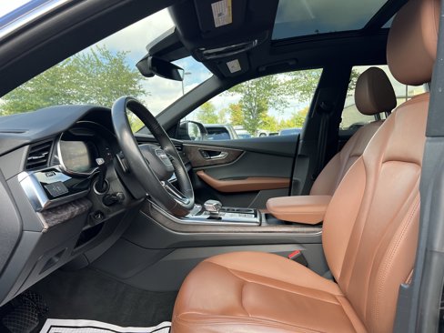 Used 2020 Audi Q8 Premium w/ Convenience Package image 12