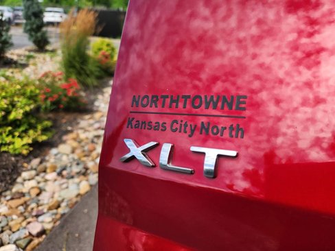 Used 2014 Ford Explorer XLT w/ Equipment Group 202A image 23