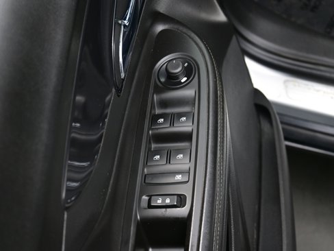 Used 2019 Buick Encore Preferred image 11