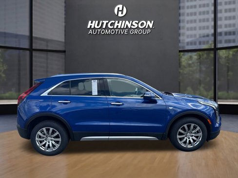 Certified 2023 Cadillac XT4 Premium Luxury image 2
