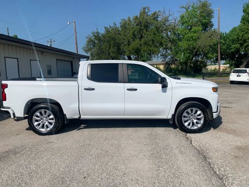 Used 2021 Chevrolet Silverado 1500 Custom image 1