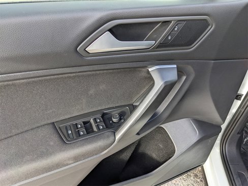 Certified 2021 Volkswagen Tiguan S image 17