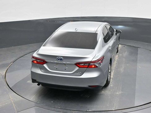 Used 2021 Toyota Camry LE image 26