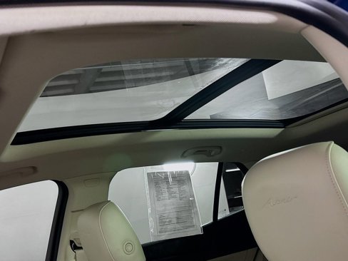 Used 2022 Buick Envision Avenir w/ Technology Package II image 19
