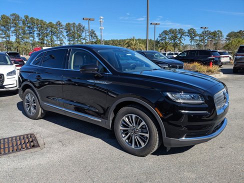 Certified 2023 Lincoln Nautilus AWD w/ Premium Package image 2