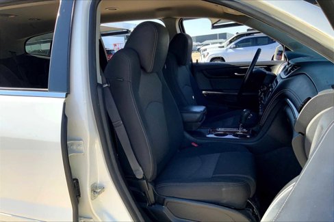Used 2013 Chevrolet Traverse LT image 8