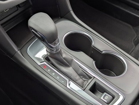 Used 2022 Chevrolet Equinox LS image 16