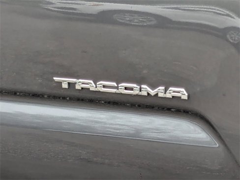 Used 2022 Toyota Tacoma SR5 image 12