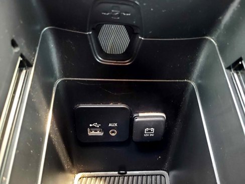 Used 2016 Chrysler 200 C w/ Sun & Sound Group image 29