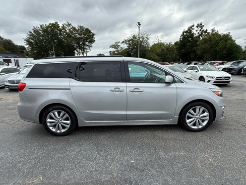 Used 2017 Kia Sedona SX Limited image 6