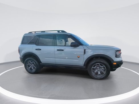 Used 2023 Ford Bronco Sport Badlands image 2