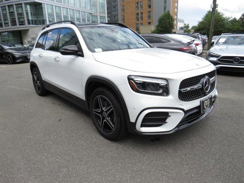 Certified 2024 Mercedes-Benz GLB 250 4MATIC image 5