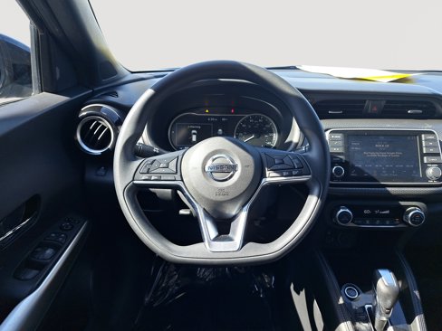 Used 2019 Nissan Kicks SV image 22