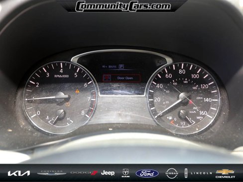 Used 2019 Nissan Pathfinder SV image 14