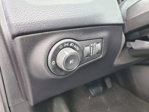 Used 2018 Jeep Compass Limited image 18