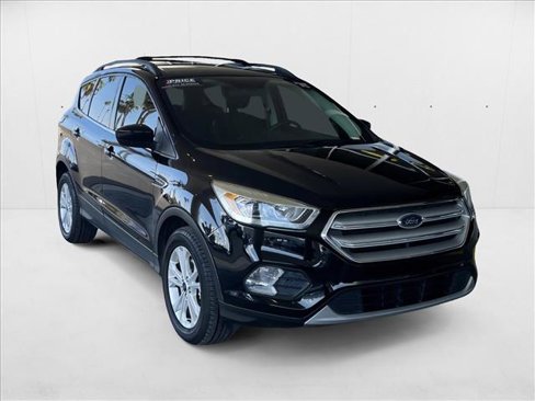 Used 2018 Ford Escape SEL image 5