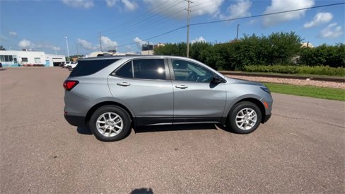 Used 2023 Chevrolet Equinox LS w/ LS Convenience Package image 9