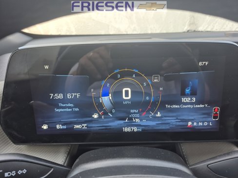 Used 2025 Chevrolet Equinox LT w/ Convenience Package II image 18