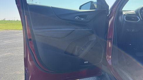 Used 2021 Chevrolet Equinox Premier image 9