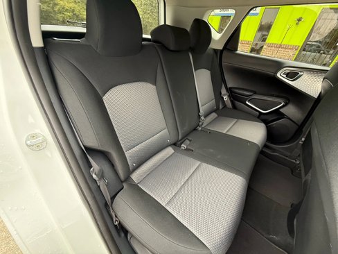 Used 2021 Kia Soul LX image 12