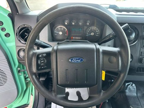 Used 2015 Ford F550 4x4 Crew Cab Super Duty image 12