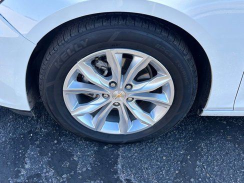 Used 2024 Chevrolet Malibu LT image 18