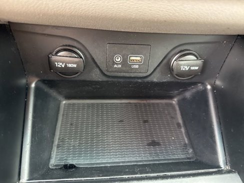 Used 2019 Hyundai Tucson SE image 32