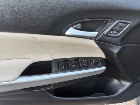 Used 2013 Honda Crosstour EX-L image 17