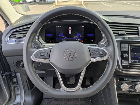 Used 2022 Volkswagen Tiguan S image 13