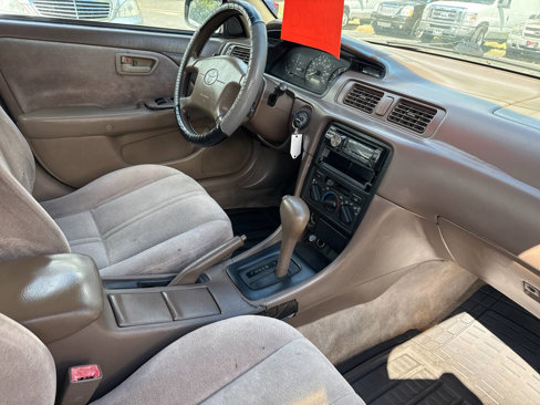 Used 1999 Toyota Camry LE image 16