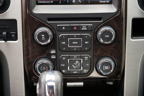Used 2014 Ford F150 Platinum image 25