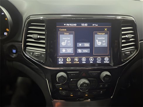Used 2022 Jeep Grand Cherokee Laredo X image 17