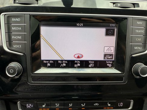 Used 2015 Volkswagen Golf TDI SEL w/ Lighting Package (SEL) image 19