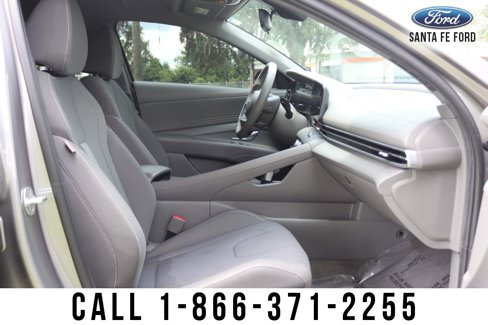 Used 2023 Hyundai Elantra SEL w/ Convenience Package image 43