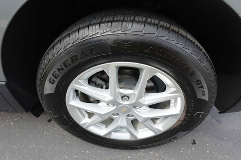 Used 2023 Chevrolet Equinox LS image 31