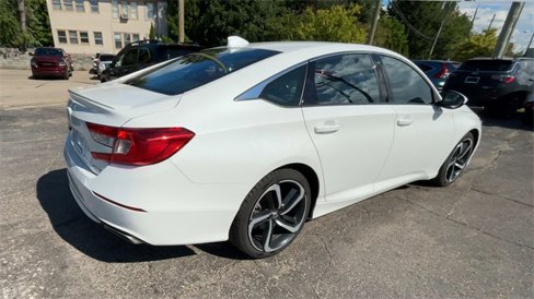 Used 2020 Honda Accord Sport image 8