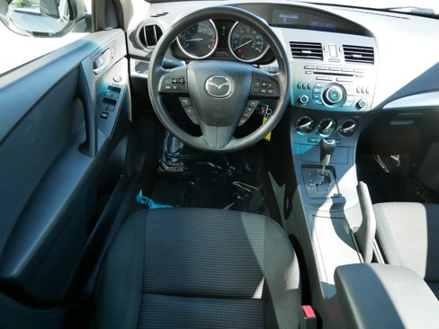 Used 2013 MAZDA MAZDA3 i Sport image 10