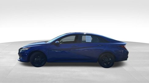 Used 2023 Hyundai Elantra SEL image 4