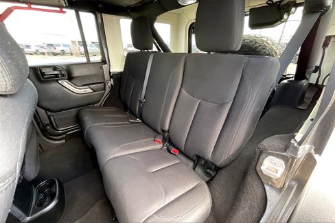 Used 2018 Jeep Wrangler Unlimited Sport S image 18