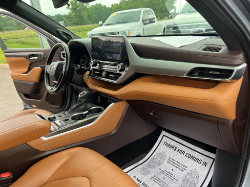 Used 2020 Toyota Highlander Platinum image 13