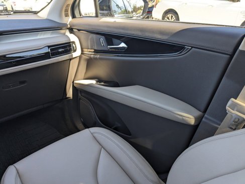 Certified 2023 Lincoln Nautilus AWD w/ Premium Package image 18