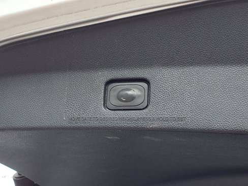 Used 2017 Ford Explorer XLT w/ Equipment Group 202A image 24