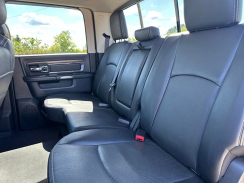 Used 2015 RAM 1500 Laramie w/ Convenience Group image 14