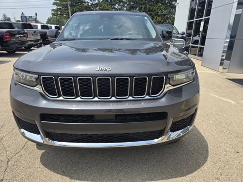 Used 2022 Jeep Grand Cherokee L Laredo w/ Luxury Tech Group I image 3